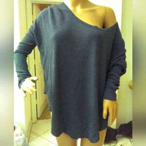 BNWOT WILDFOX TOP LING SLV. (SAY NO TO MONDAYS) GRAPHIC OVERSIZED SM SOFT LIGHT